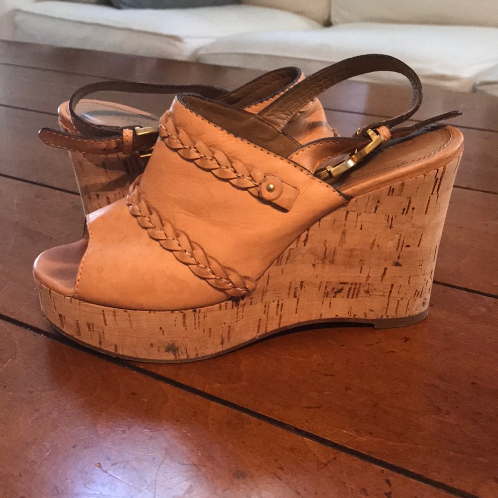 Chloe wedges